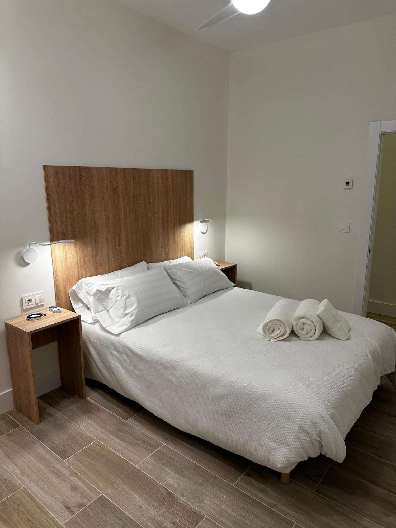 Apartamentos Moncloa Madri Exterior foto